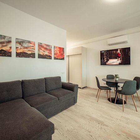 Cozy Accommodation Central City - Яссы Экстерьер фото