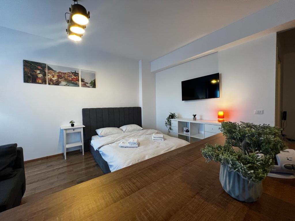Cozy Accommodation Central City - Яссы Экстерьер фото