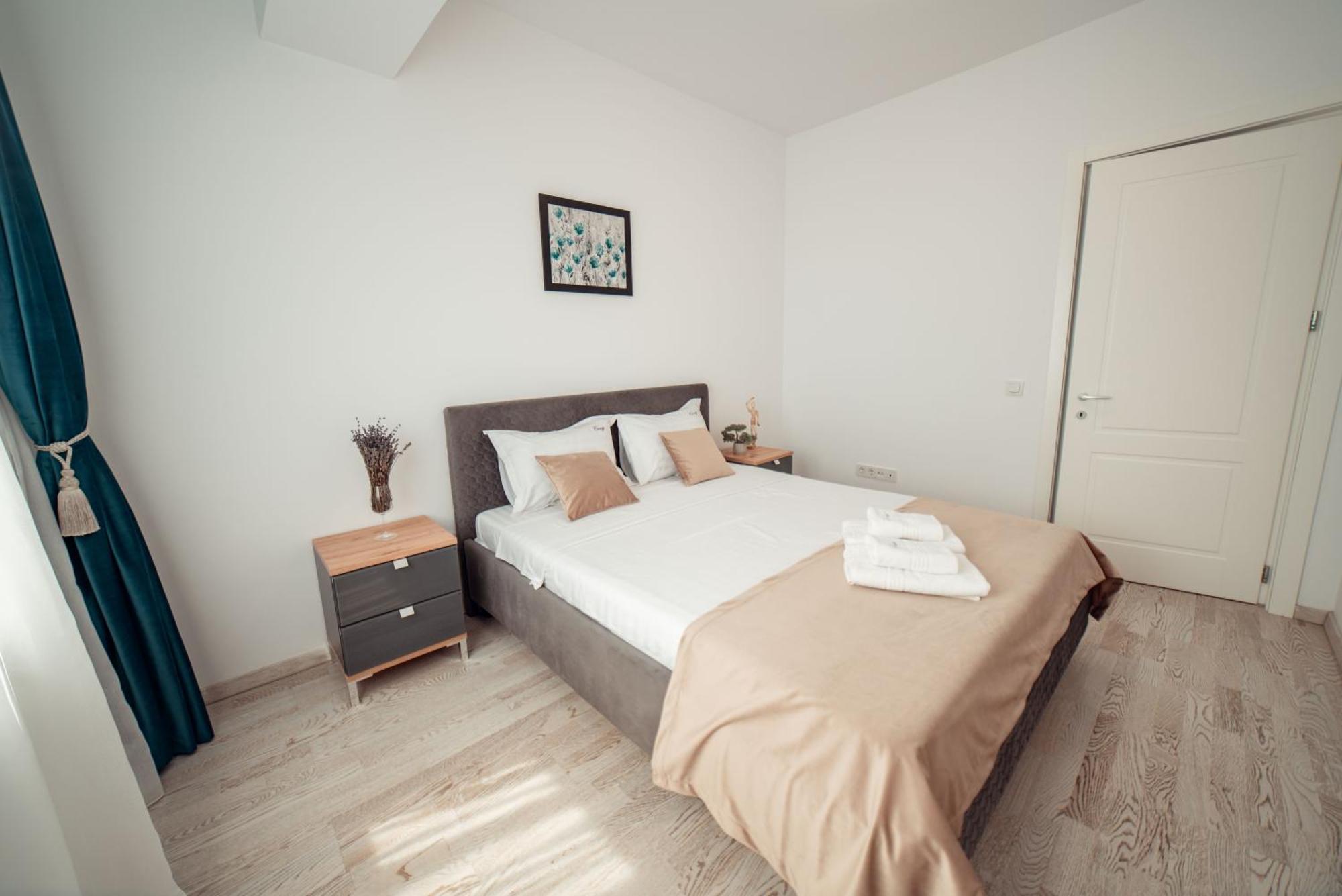 Cozy Accommodation Central City - Яссы Экстерьер фото